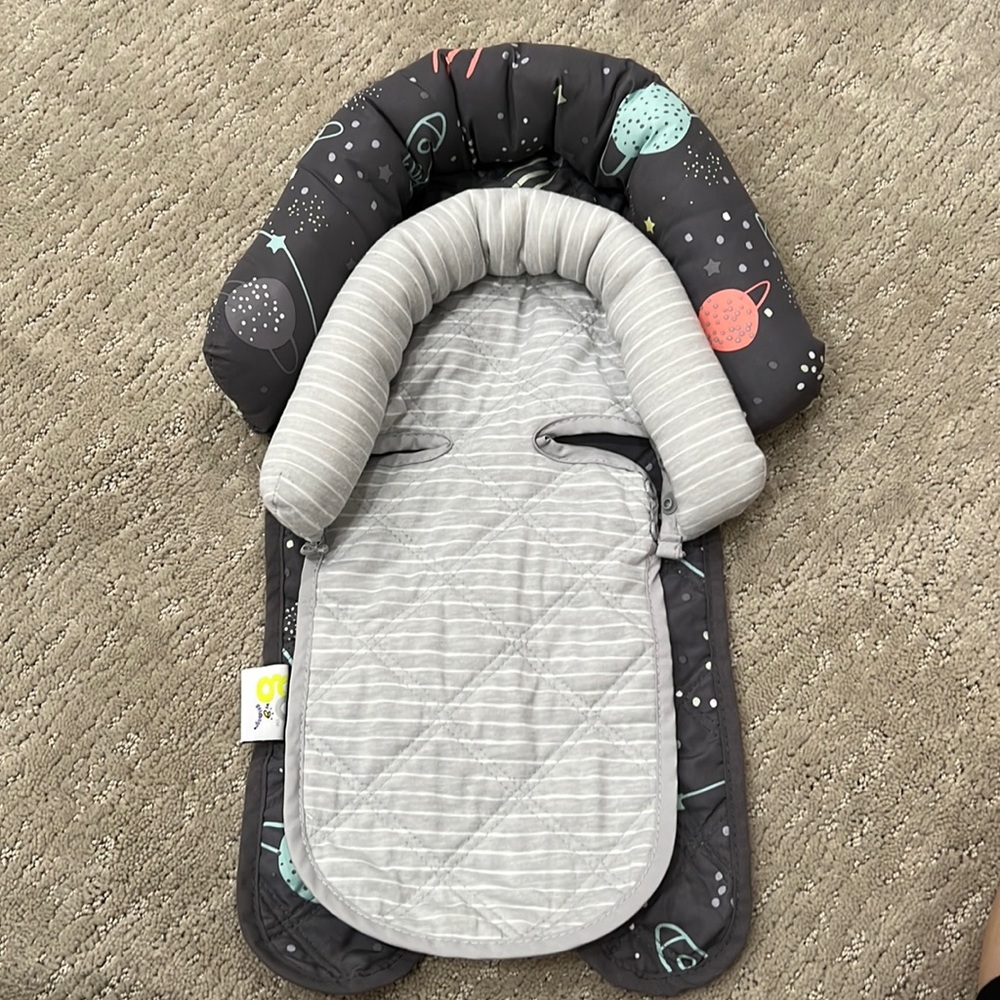 Goldbug duo head support for car seat, stroller or bouncer